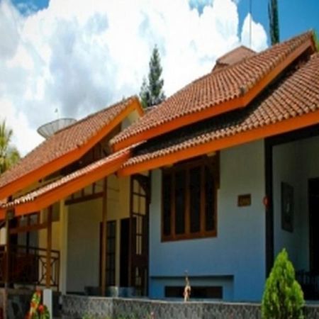 Ever Green Village Puncak Exterior foto